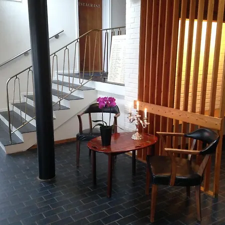 Inn Blommenslyst Kro